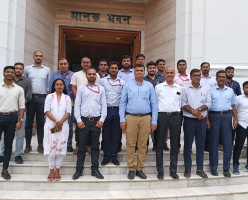 Officers-of-BIS-who-participated-in-Tyre-Safety-session-held-by-ATMA-1030x579